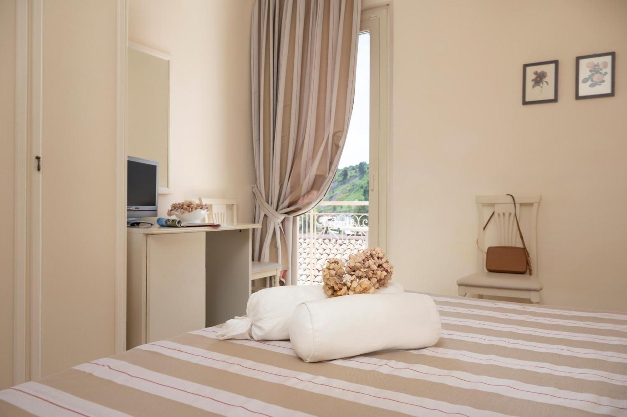 Hotel Villa Sirena Нумана Екстер'єр фото