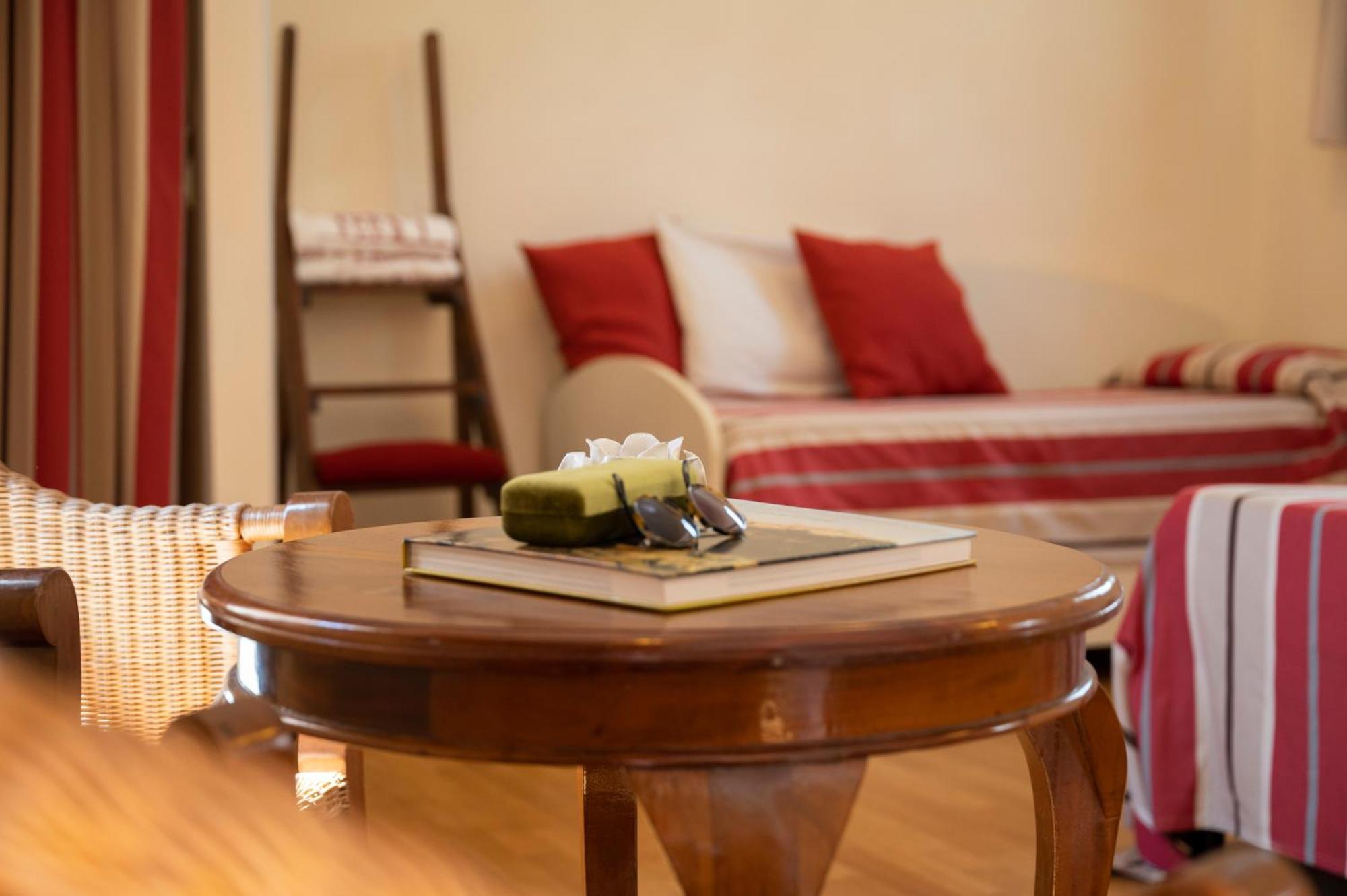 Hotel Villa Sirena Нумана Екстер'єр фото