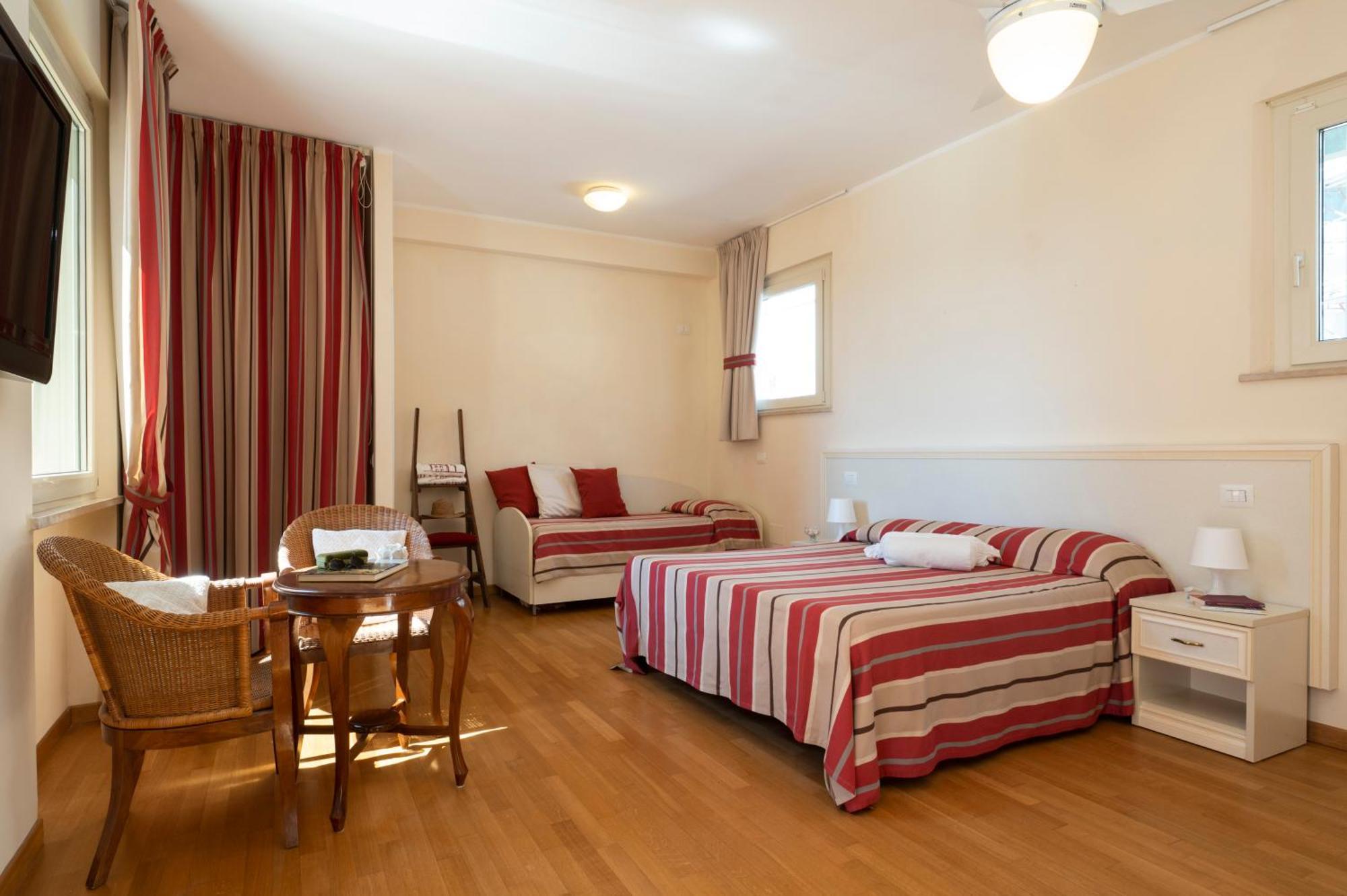 Hotel Villa Sirena Нумана Екстер'єр фото
